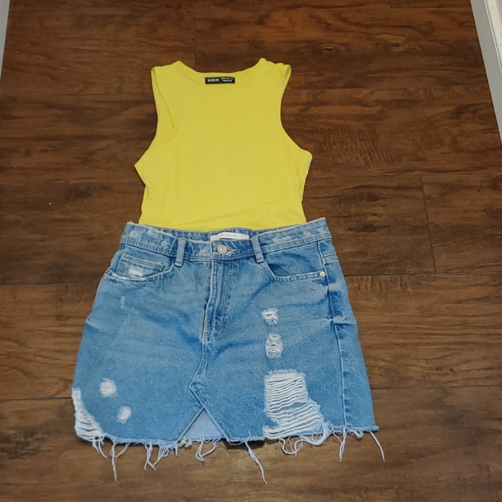 Outfit (SHEIN BODYSUIT XS) (ZARA SKIRT S)
